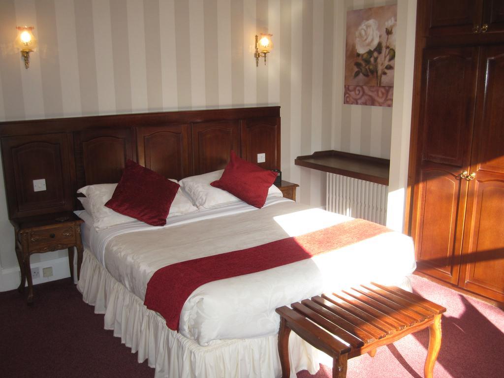 Ellerslie House Hotel 패어럼 외부 사진