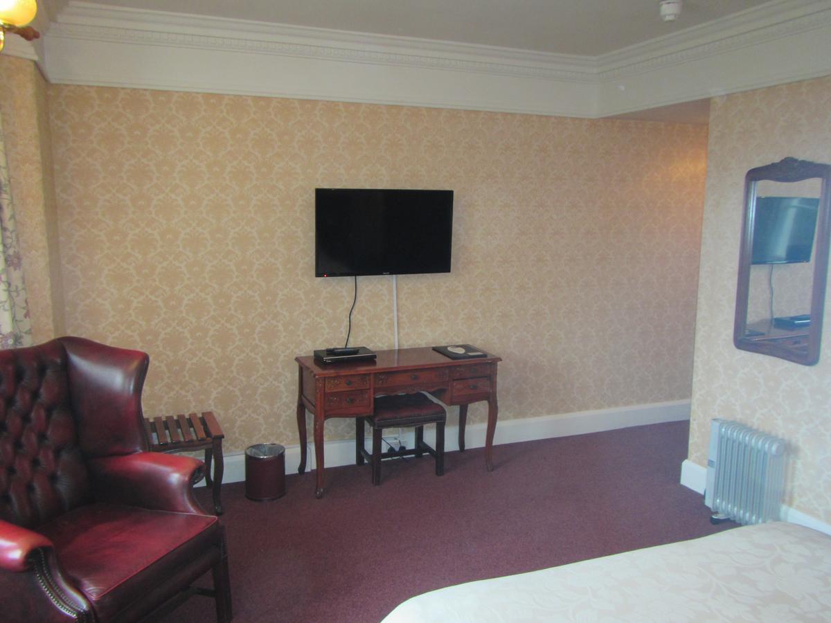 Ellerslie House Hotel 패어럼 외부 사진