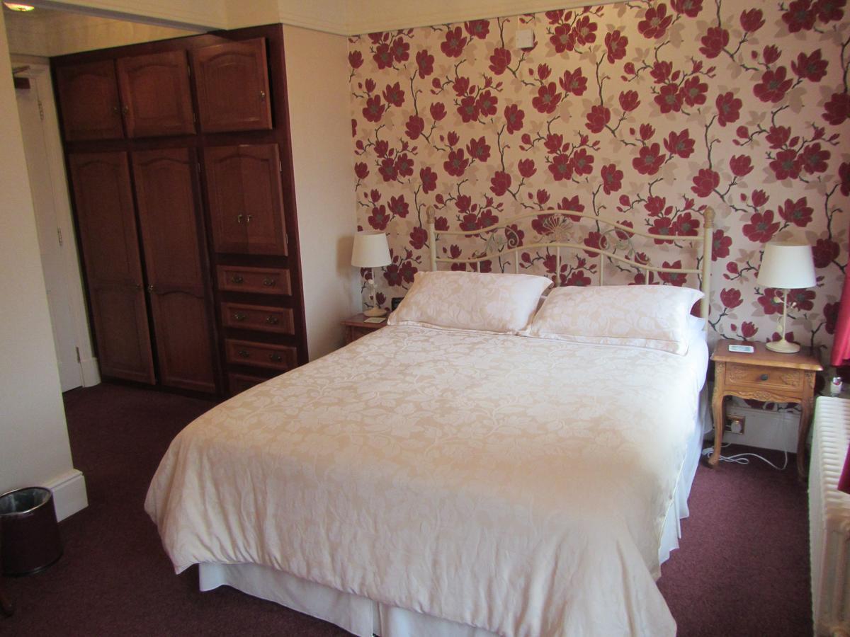 Ellerslie House Hotel 패어럼 외부 사진