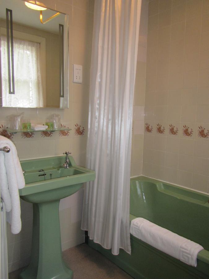 Ellerslie House Hotel 패어럼 외부 사진