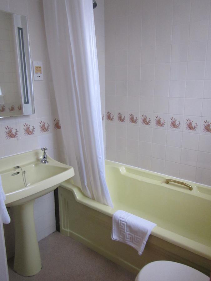 Ellerslie House Hotel 패어럼 외부 사진