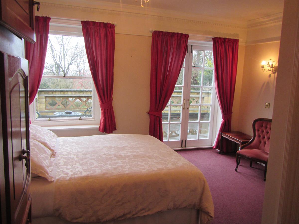Ellerslie House Hotel 패어럼 외부 사진
