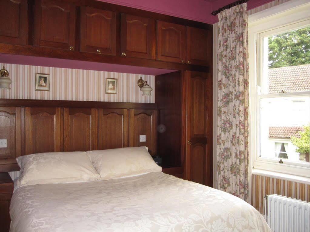 Ellerslie House Hotel 패어럼 외부 사진
