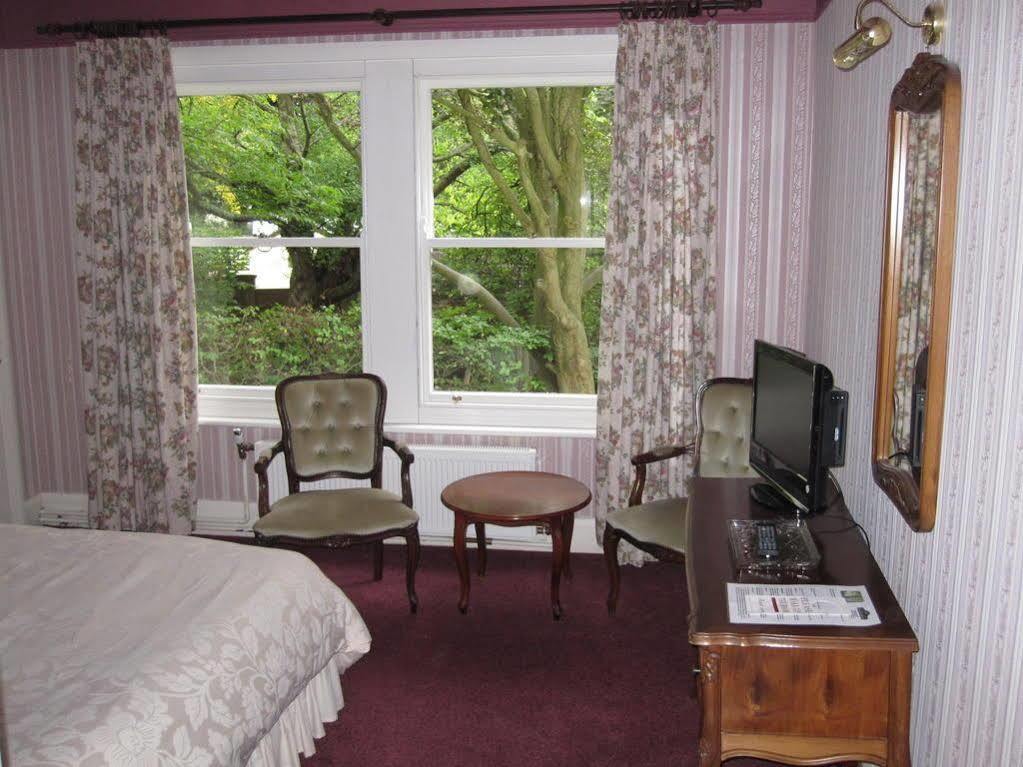 Ellerslie House Hotel 패어럼 외부 사진