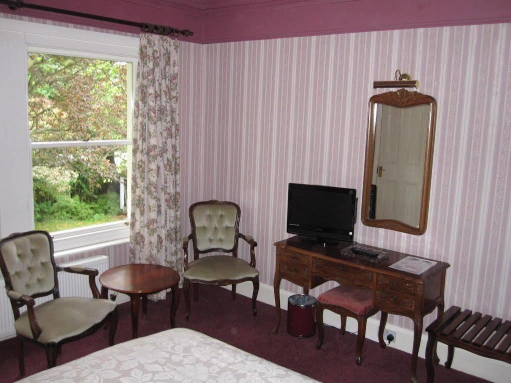 Ellerslie House Hotel 패어럼 외부 사진